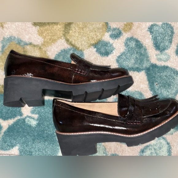 NWOB Naturalizer Darcy Patent Leather Loafers Kiltie Fringe Lug Sole Size 10 NEW - Picture 5 of 9
